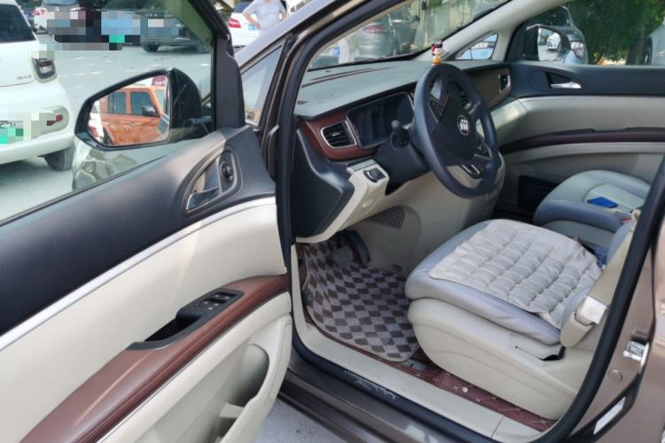 Used Buick GL8 2017 25S Comfort Version China V Standard Driver Seat