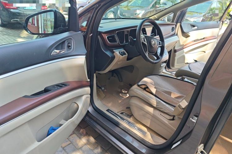 Used Buick GL8 2017 25S Prestige Version China V Standard Driver Seat