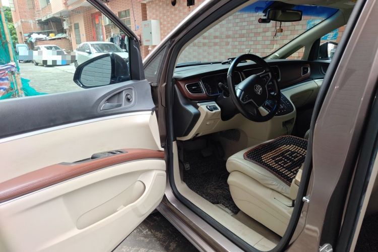 Used Buick GL8 2017 25S Luxury Version China V Standard Driver Seat