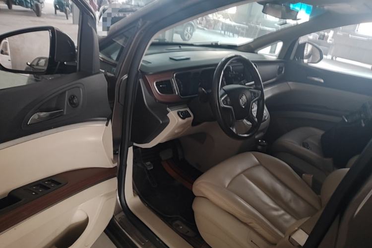 Used Buick GL8 2017 25S Comfort Version China V Standard Driver Seat