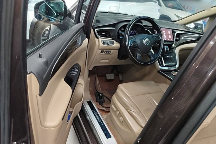 Used Buick GL8 2017 ES 28T Flagship Model China V Standard Driver Seat