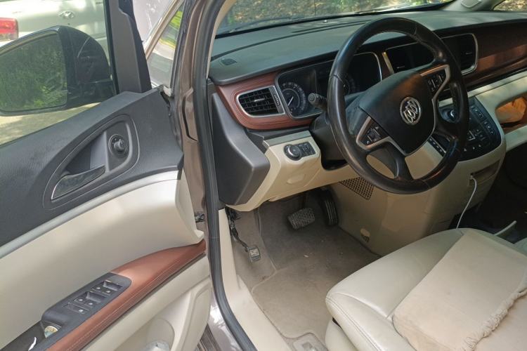 Used Buick GL8 2017 25S Luxury Version China V Standard Driver Seat