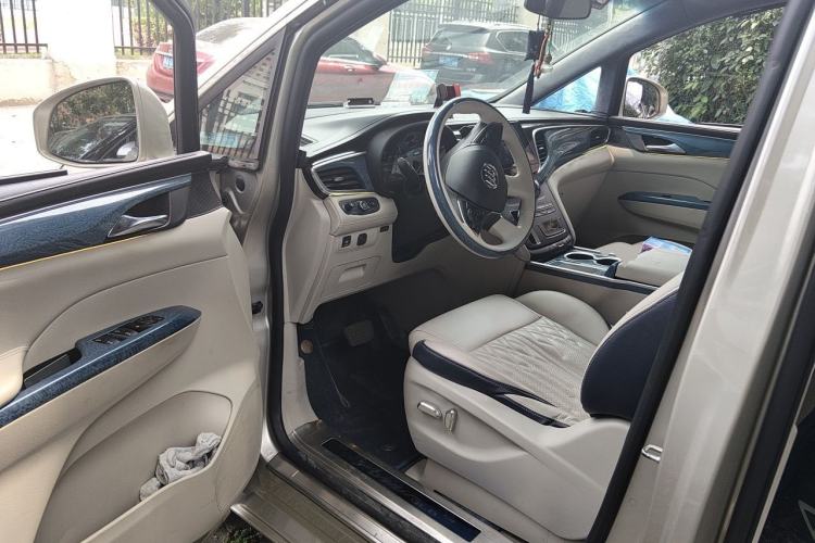 Used Buick GL8 2017 ES 28T Comfort Model China V Standard Driver Seat