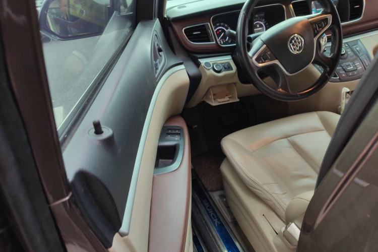 Used Buick GL8 2017 25S Luxury Version China V Standard Driver Seat