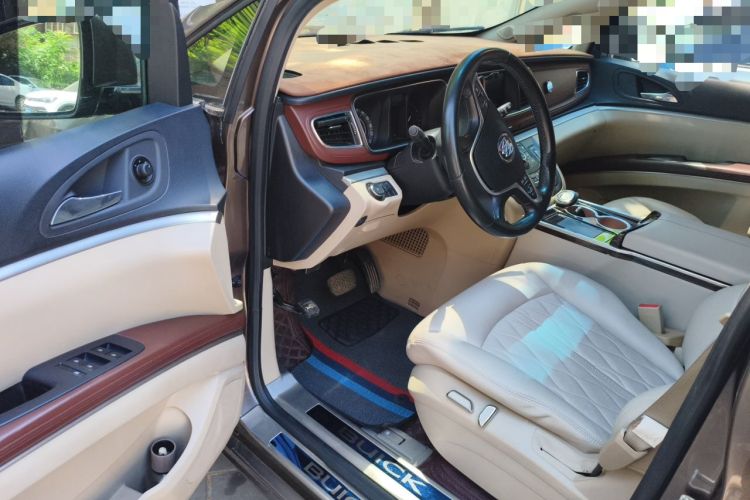 Used Buick GL8 2017 25S Luxury Version China V Standard Driver Seat