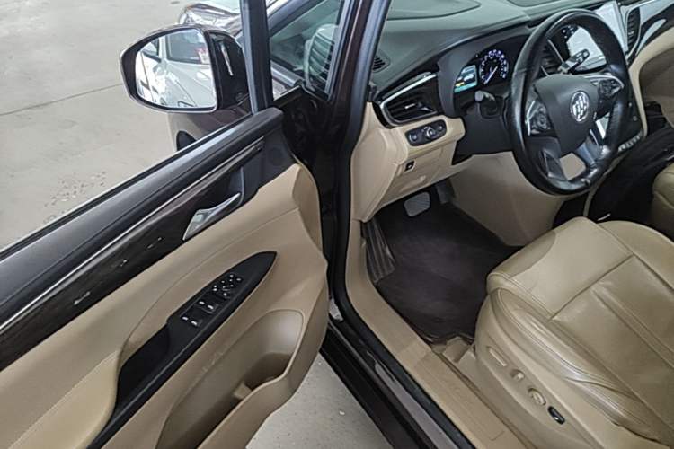 Used Buick GL8 2017 ES 28T Luxury Model China V Standard Driver Seat