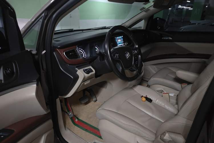 Used Buick GL8 2017 25S Luxury Version China V Standard Driver Seat