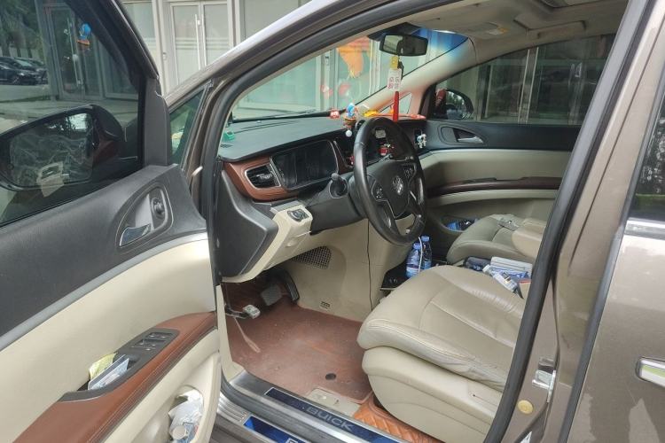 Used Buick GL8 2017 25S Luxury Version China V Standard Driver Seat