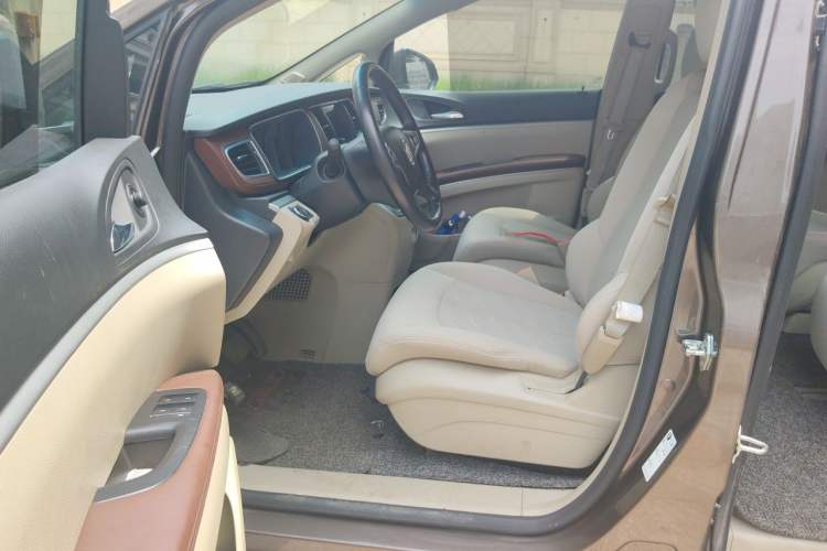 Used Buick GL8 2017 25S Comfort Version China V Standard Driver Seat