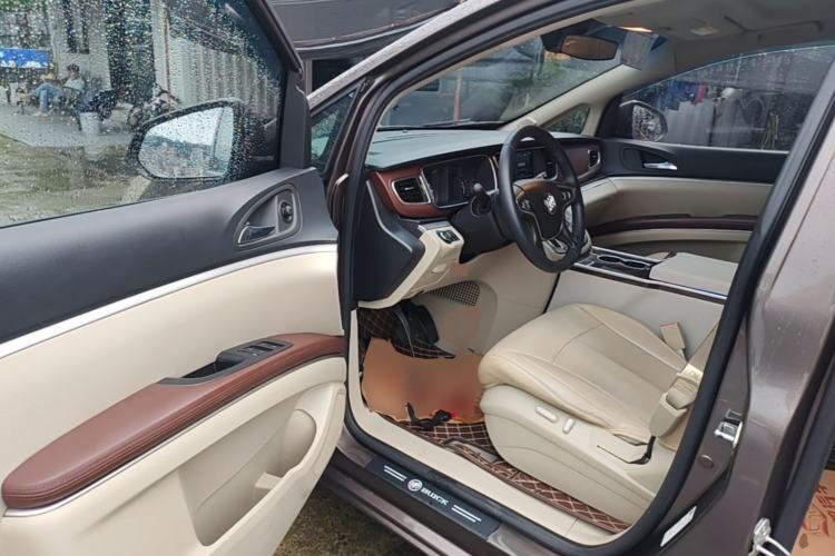Used Buick GL8 2017 25S Comfort Version China V Standard Driver Seat
