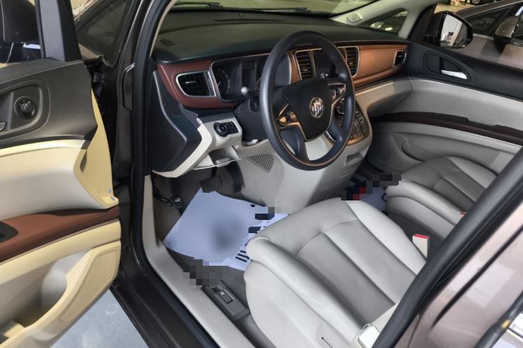 Used Buick GL8 2017 25S Comfort Version China V Standard Driver Seat