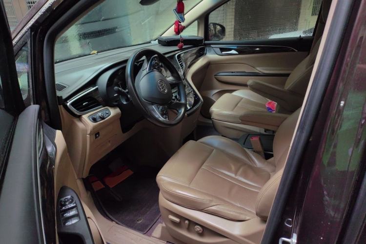 Used Buick GL8 2017 ES 28T Luxury Model China V Standard Driver Seat