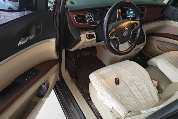 Used Buick GL8 2017 25S Luxury Version China V Standard Driver Seat