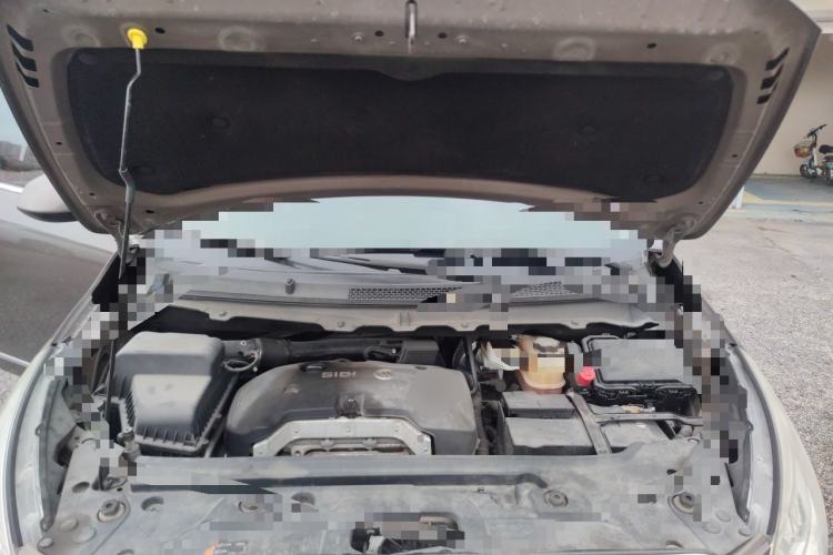 Used Buick GL8 2017 25S Prestige Version China V Standard Engine Bay