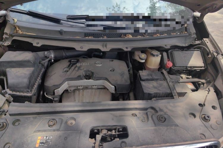 Used Buick GL8 2017 25S Prestige Version China V Standard Engine Bay