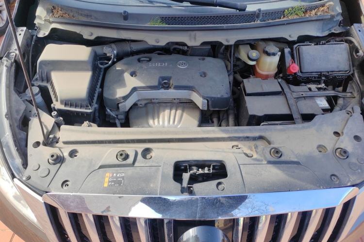 Used Buick GL8 2017 25S Comfort Version China V Standard Engine Bay