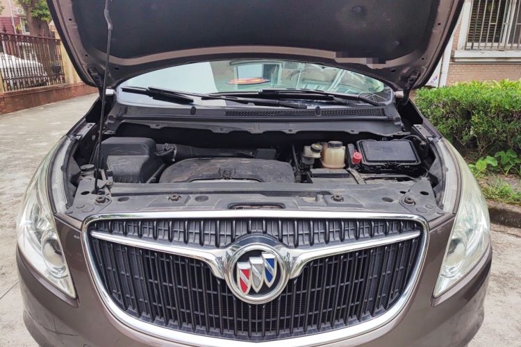 Used Buick GL8 2017 25S Luxury Version China V Standard Engine Bay