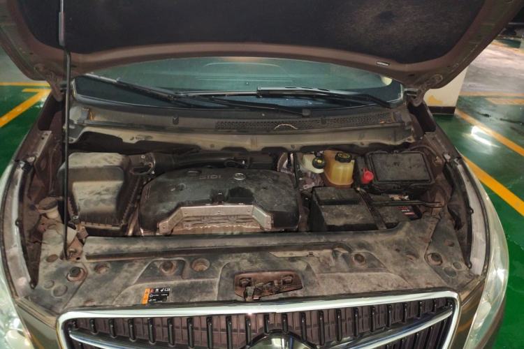 Used Buick GL8 2017 25S Comfort Version China V Standard Engine Bay