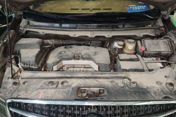Used Buick GL8 2017 25S Comfort Version China V Standard Engine Bay