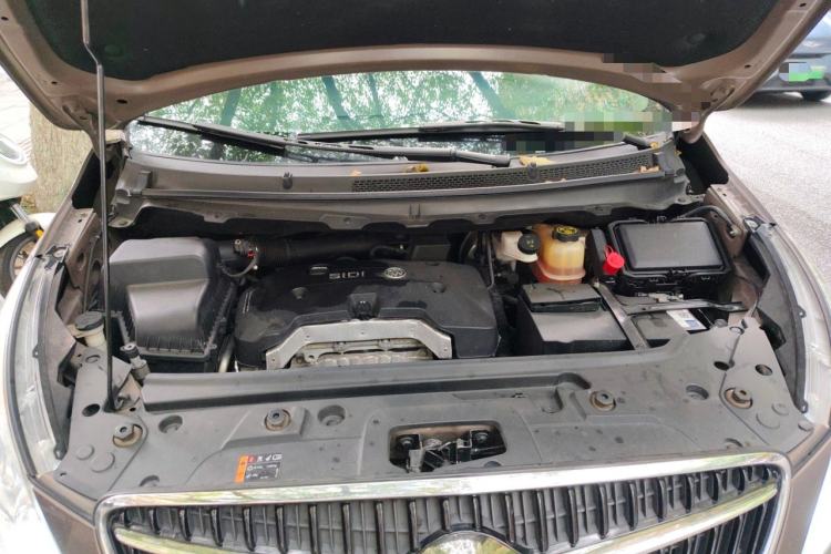 Used Buick GL8 2017 25S Comfort Version China V Standard Engine Bay