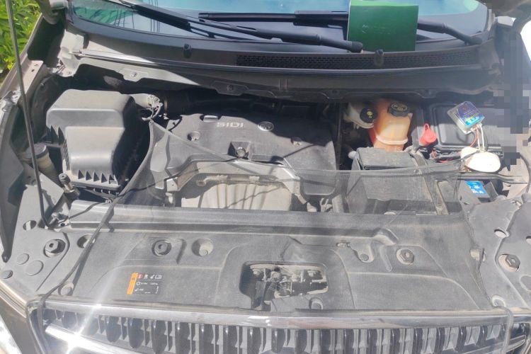 Used Buick GL8 2017 25S Luxury Version China V Standard Engine Bay