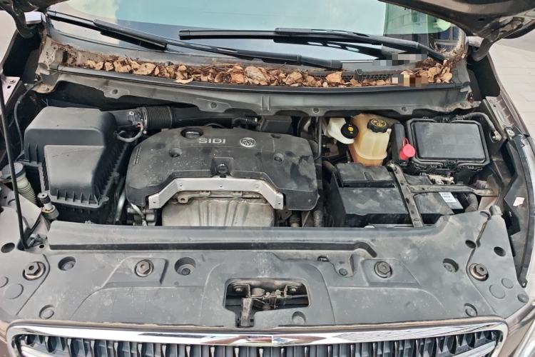 Used Buick GL8 2017 25S Comfort Version China V Standard Engine Bay
