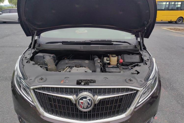 Used Buick GL8 2017 ES 28T Premium Version China V Standard Engine Bay