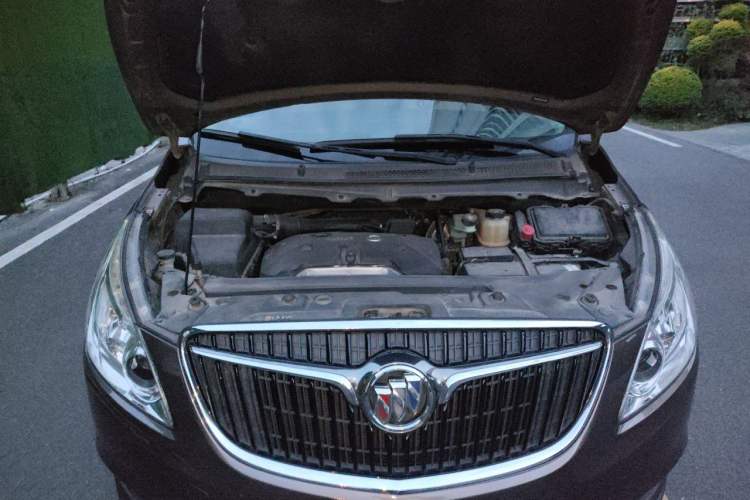 Used Buick GL8 2017 25S Prestige Version China V Standard Engine Bay