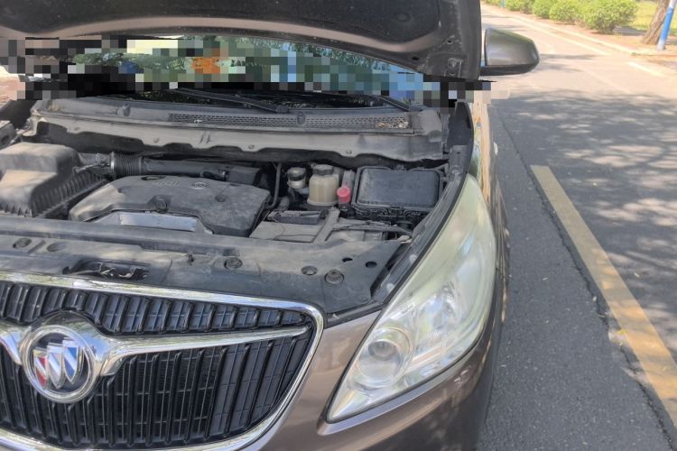 Used Buick GL8 2017 25S Luxury Version China V Standard Engine Bay Left