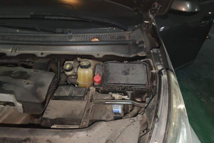 Used Buick GL8 2017 25S Luxury Version China V Standard Engine Bay Left