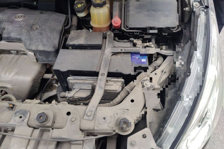 Used Buick GL8 2017 25S Comfort Version China V Standard Engine Bay Left