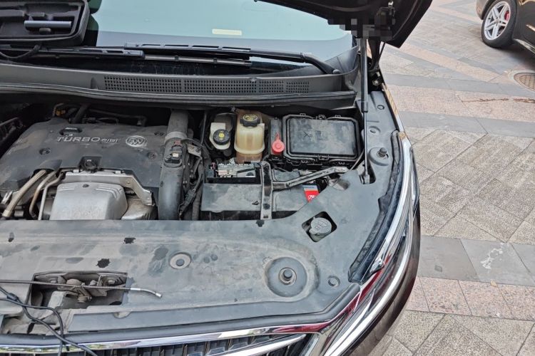 Used Buick GL8 2017 ES 28T Flagship Model China V Standard Engine Bay Left