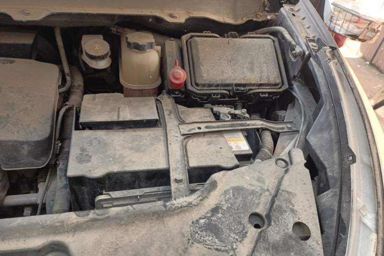 Used Buick GL8 2017 25S Prestige Version China V Standard Engine Bay Left