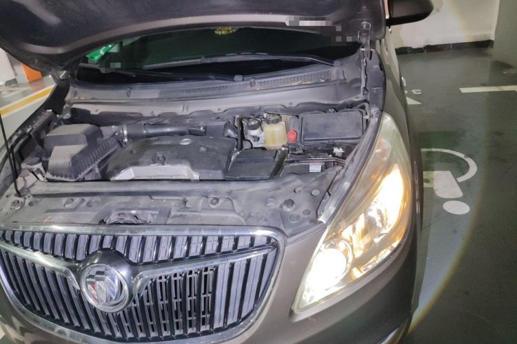 Used Buick GL8 2017 25S Prestige Version China V Standard Engine Bay Left