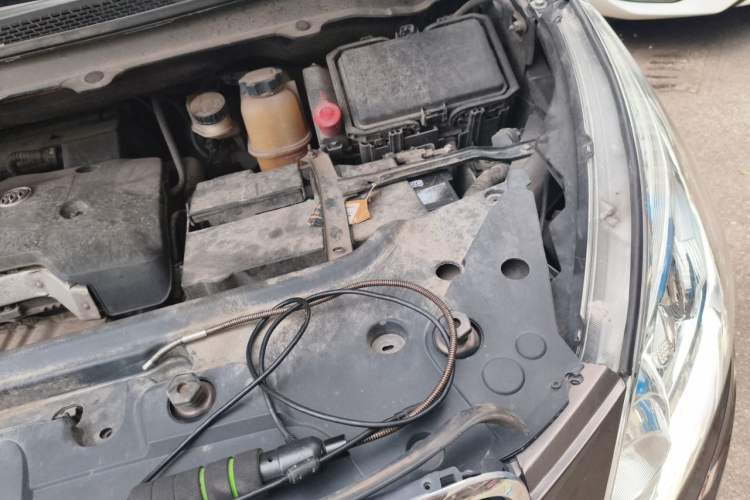 Used Buick GL8 2017 25S Comfort Version China V Standard Engine Bay Left