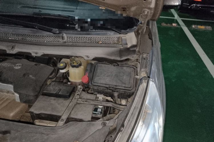 Used Buick GL8 2017 25S Prestige Version China V Standard Engine Bay Left