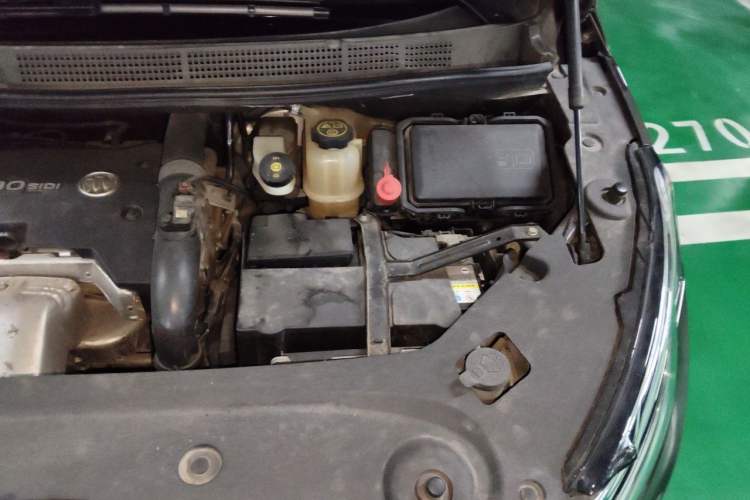 Used Buick GL8 2017 ES 28T Luxury Model China V Standard Engine Bay Left