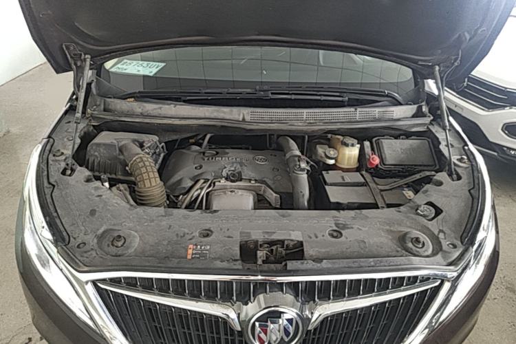 Used Buick GL8 2017 ES 28T Luxury Model China V Standard Engine Bay