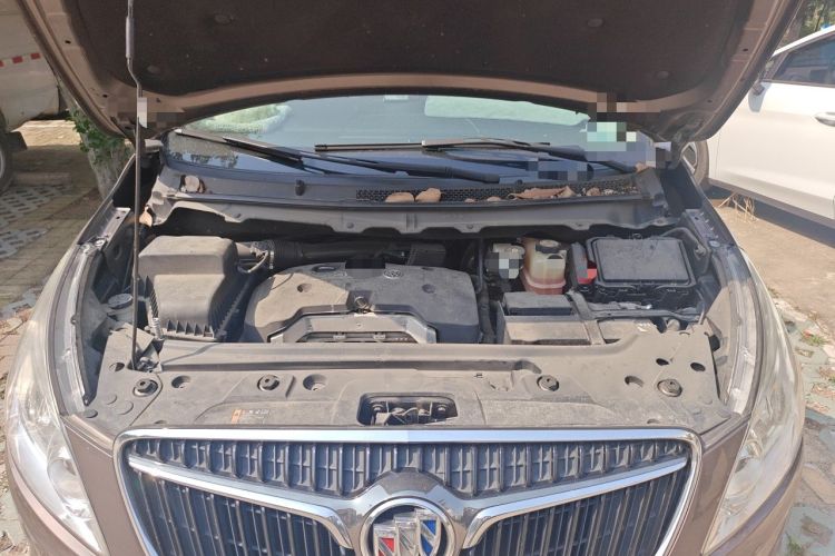 Used Buick GL8 2017 25S Luxury Version China V Standard Engine Bay