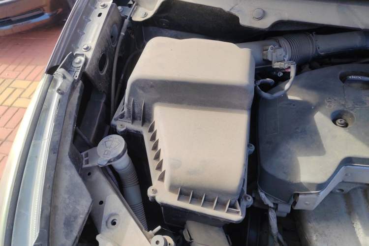 Used Buick GL8 2017 25S Comfort Version China V Standard Engine Bay Right