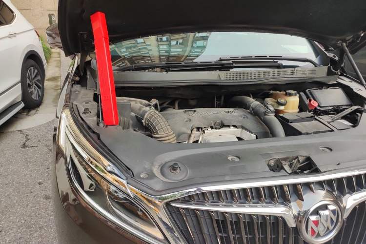 Used Buick GL8 2017 ES 28T Luxury Model China V Standard Engine Bay Right