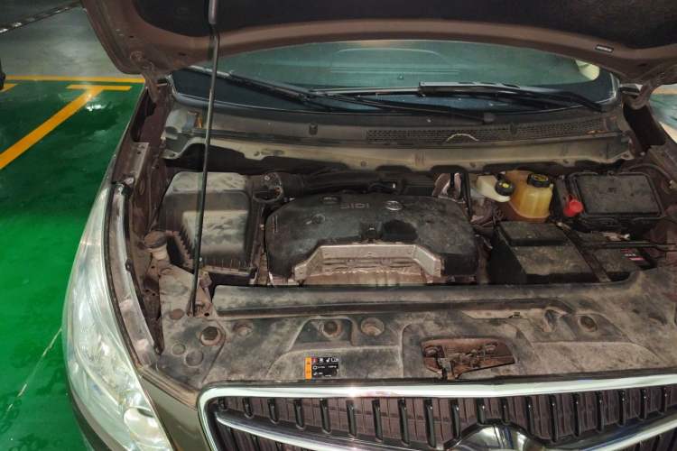 Used Buick GL8 2017 25S Comfort Version China V Standard Engine Bay Right