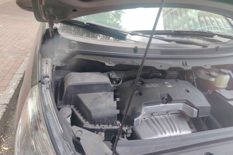 Used Buick GL8 2017 25S Luxury Version China V Standard Engine Bay Right