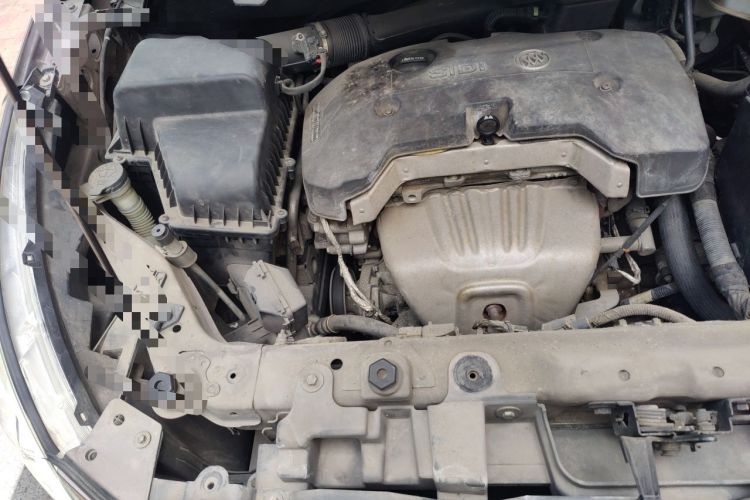 Used Buick GL8 2017 25S Comfort Version China V Standard Engine Bay Right