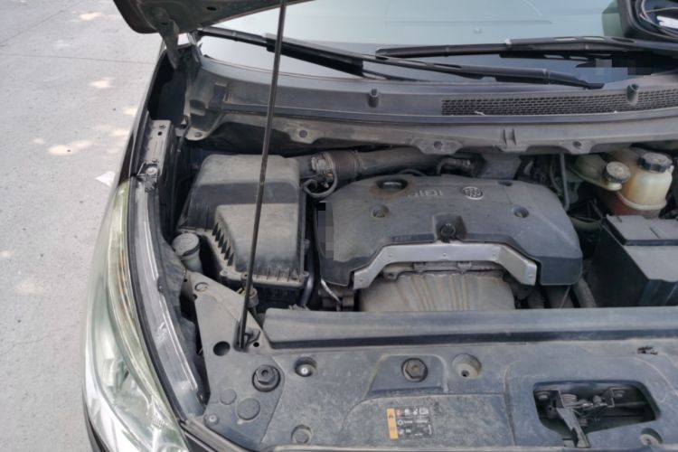 Used Buick GL8 2017 25S Comfort Version China V Standard Engine Bay Right