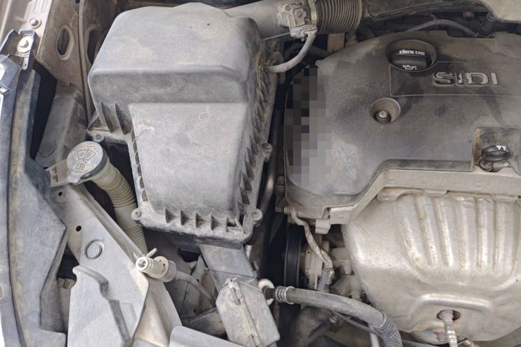Used Buick GL8 2017 25S Luxury Version China V Standard Engine Bay Right