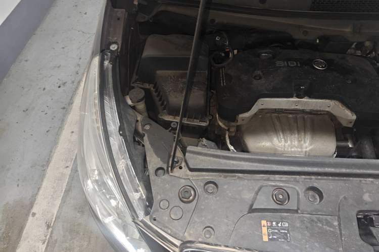 Used Buick GL8 2017 25S Comfort Version China V Standard Engine Bay Right