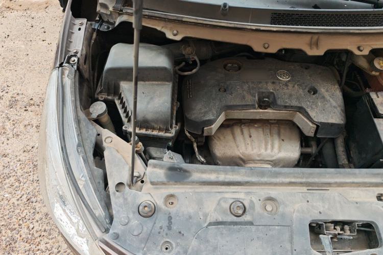 Used Buick GL8 2017 25S Comfort Version China V Standard Engine Bay Right
