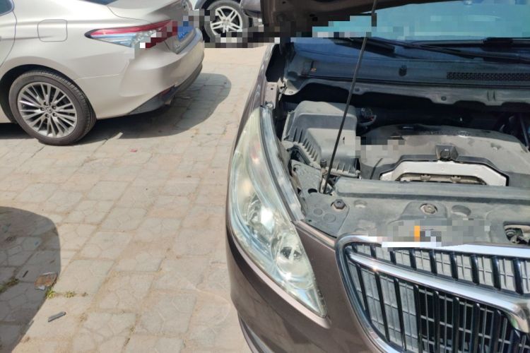 Used Buick GL8 2017 25S Prestige Version China V Standard Engine Bay Right