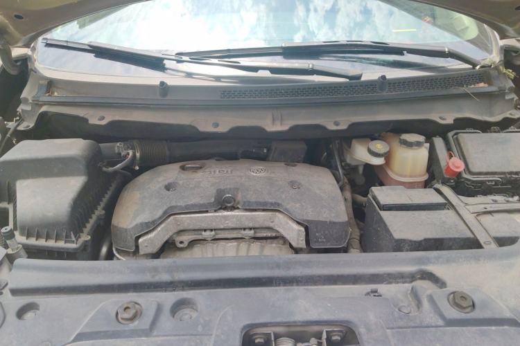 Used Buick GL8 2017 25S Comfort Version China V Standard Engine Bay